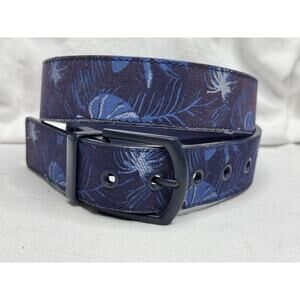 Travis Mathew Cuater Tropical Print Navy Blue Reversible Belt Size 30